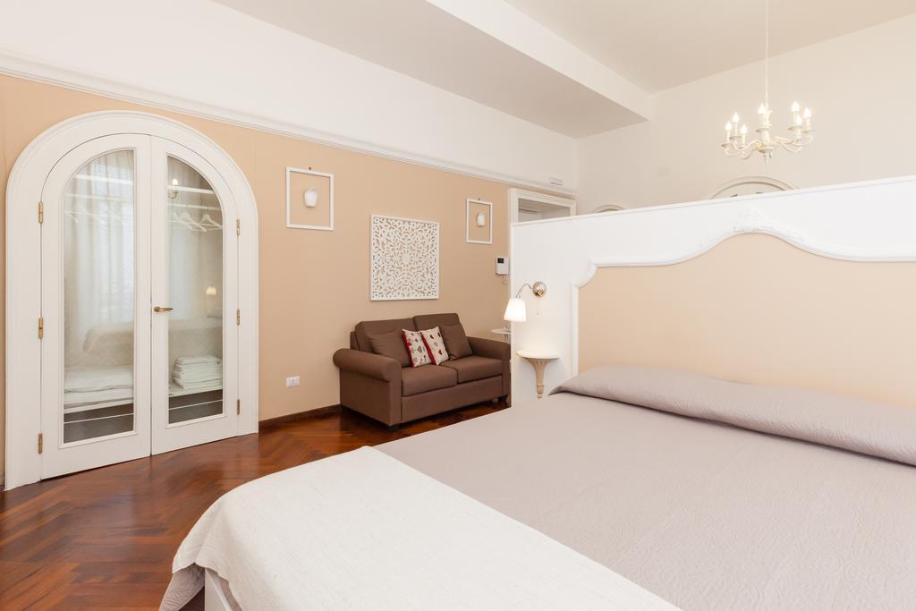 Ferienwohnung Garibaldi I Neapel Exterior foto